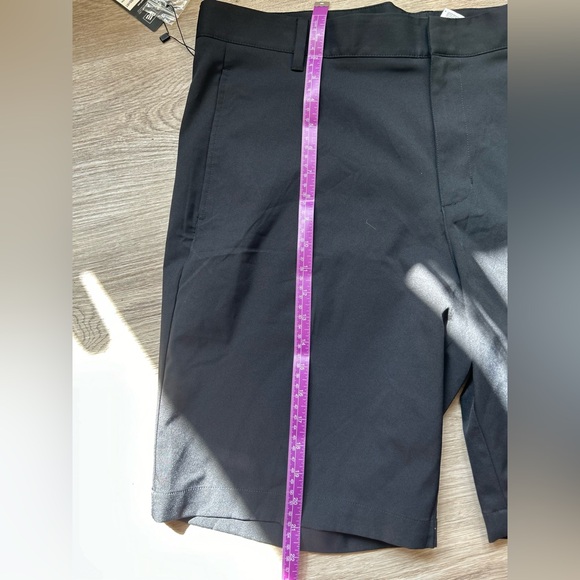 NEW ADIDAS men's shorts. Size 38 - Picture 5 of 6